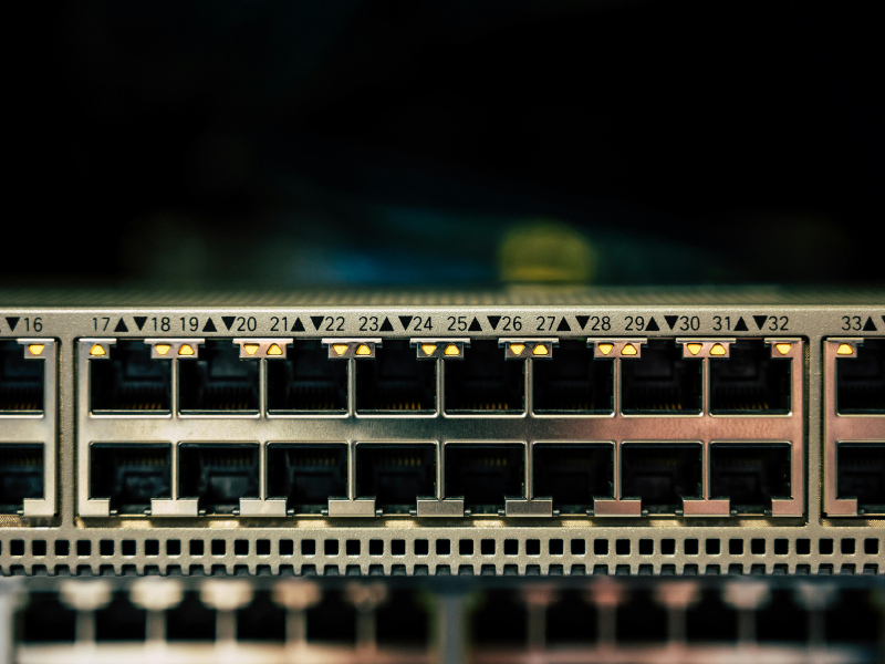 چرا ما بهترین انتخاب برای خرید سوئیچ شبکه POE Switch هستیم؟